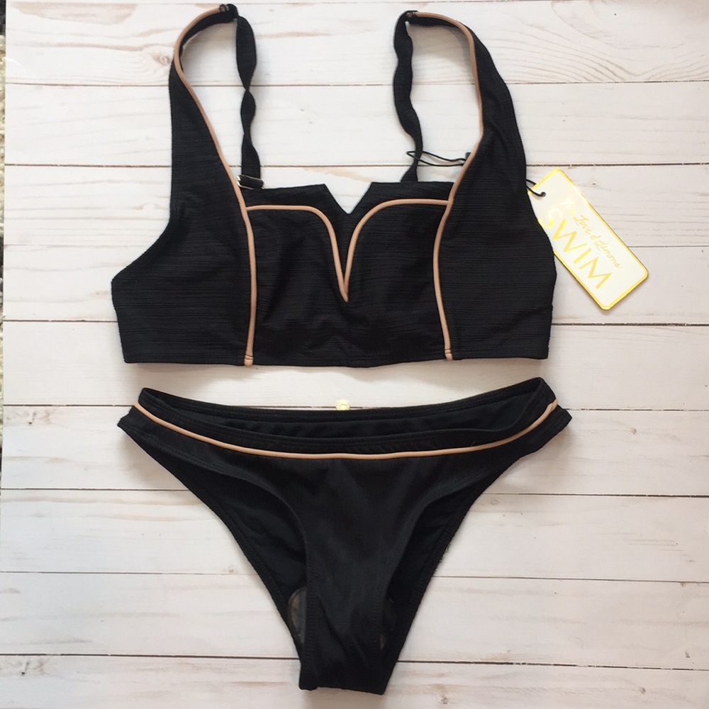 Sale!! For love & lemons bikini bottoms - Picture 2 of 10